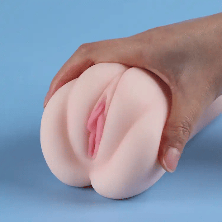 AeroPulse Realistic Sleeve with Vacuum Suction